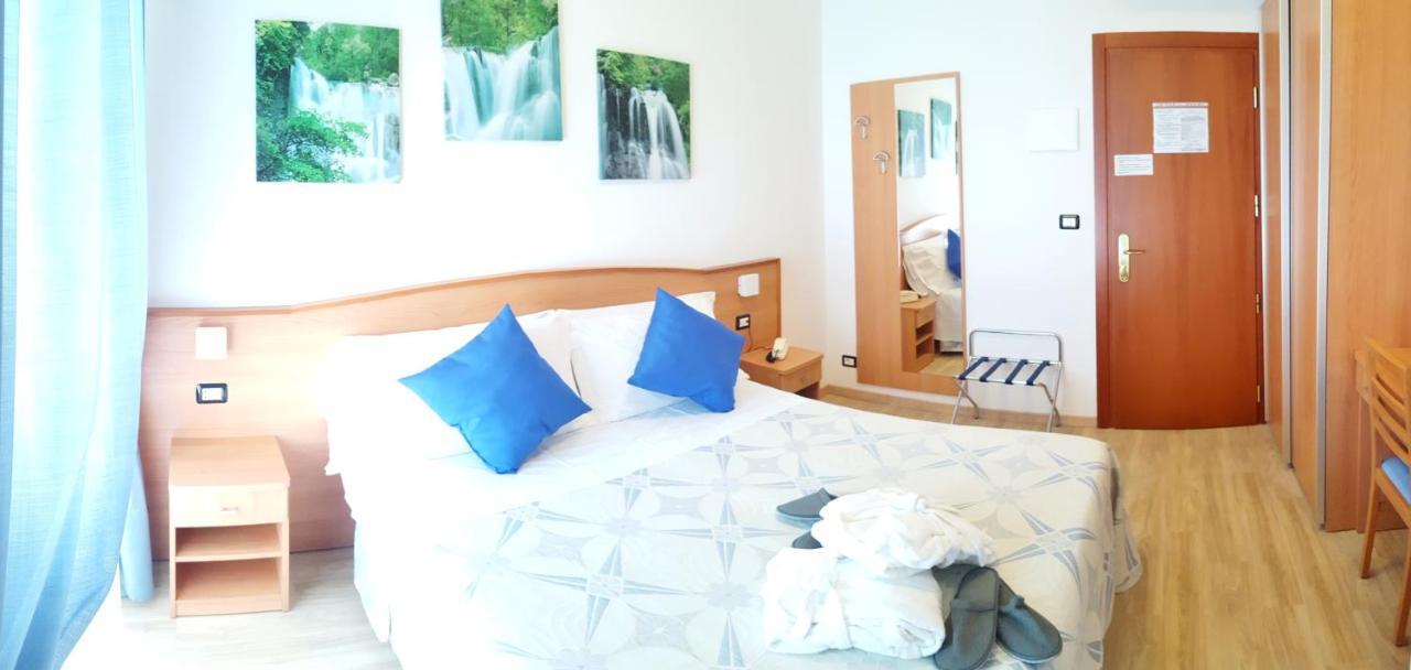 Hotel Mare Blu -- Boutique Pineto Extérieur photo