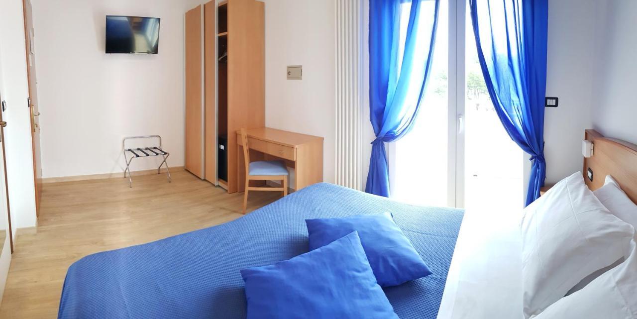 Hotel Mare Blu -- Boutique Pineto Extérieur photo